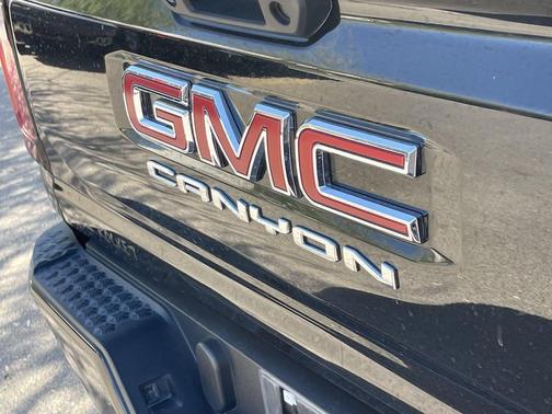 Onyx Black 2023 GMC Canyon AT4