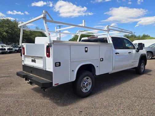 2025 GMC Sierra 2500 Base