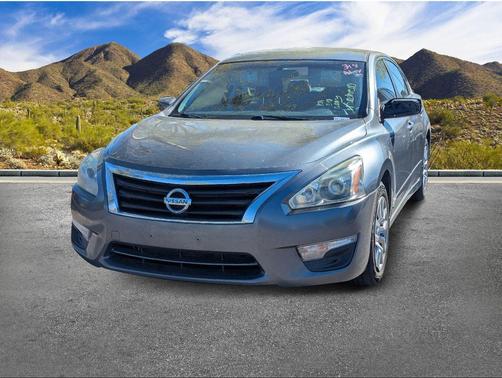 Gun Metallic 2014 Nissan Altima 2.5 S