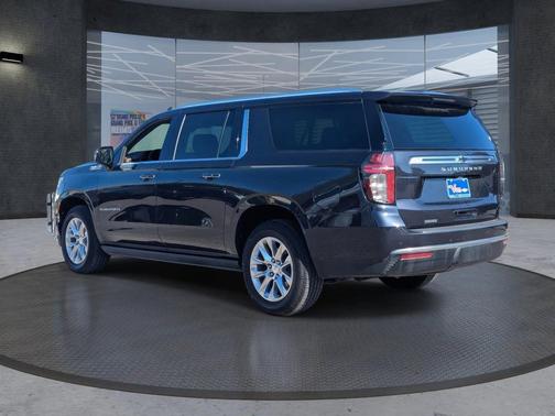 2023 Chevrolet Suburban 4WD High Country