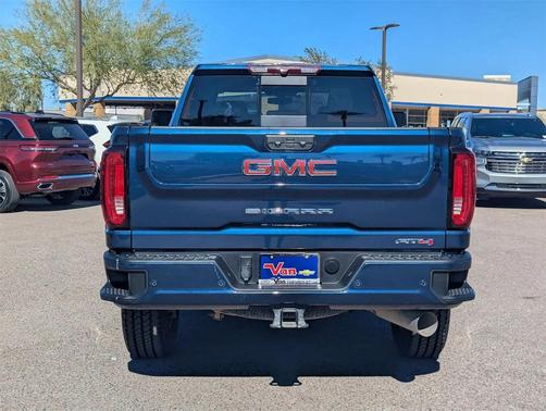 2023 GMC Sierra 2500 AT4