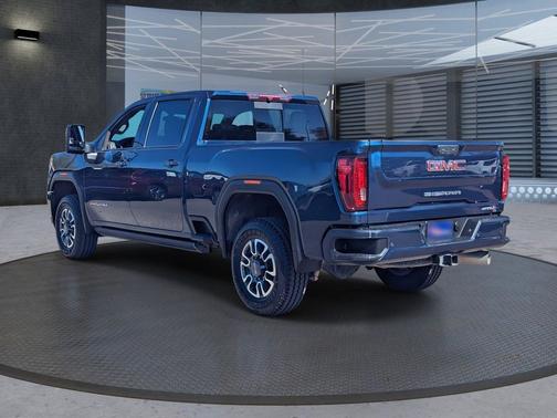 2023 GMC Sierra 2500 AT4