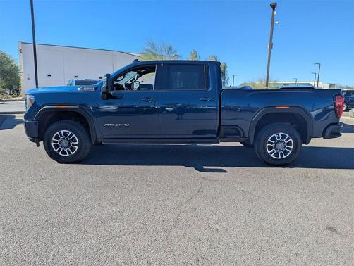 2023 GMC Sierra 2500 AT4