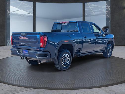 2023 GMC Sierra 2500 AT4