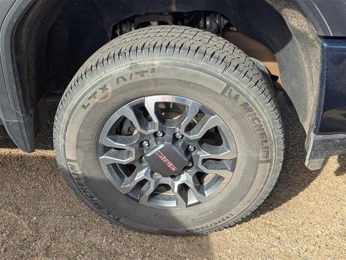 2023 GMC Sierra 2500 AT4