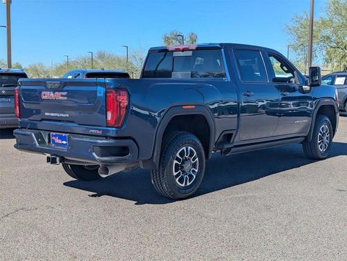 2023 GMC Sierra 2500 AT4