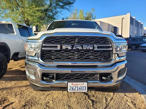 2022 RAM 3500 Tradesman Crew Cab 4x4 6'4' Box