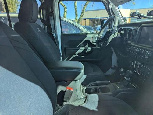 2023 Jeep Gladiator Willys 4x4