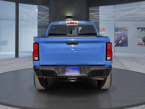 Reef Blue Metallic 2025 Chevrolet Colorado ZR2