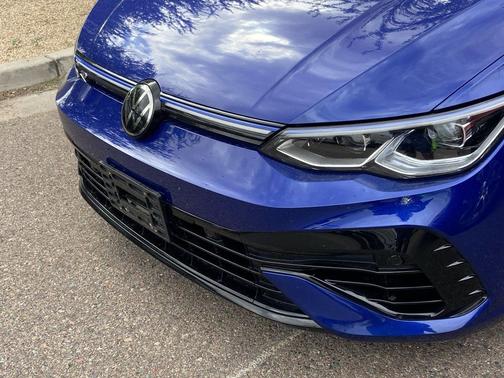 Lapiz Blue Metallic 2024 Volkswagen Golf R 2.0T DSG