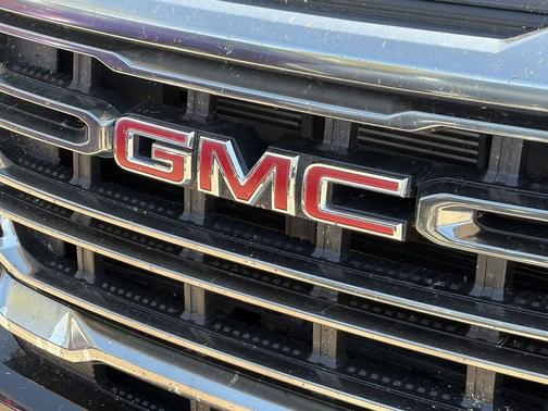Onyx Black 2022 GMC Canyon AT4