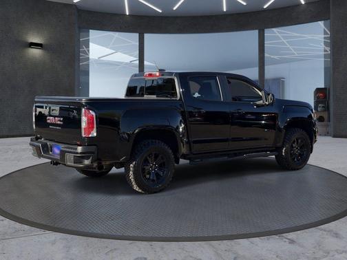 Onyx Black 2022 GMC Canyon AT4