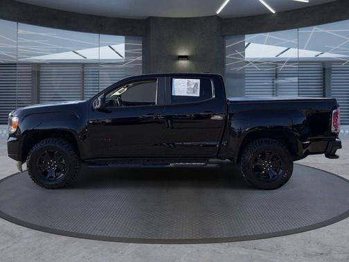 Onyx Black 2022 GMC Canyon AT4