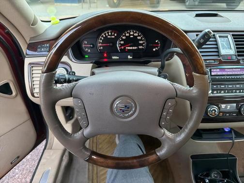 2006 Cadillac DTS Base