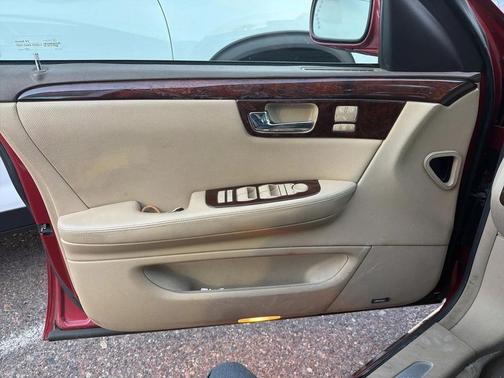 2006 Cadillac DTS Base