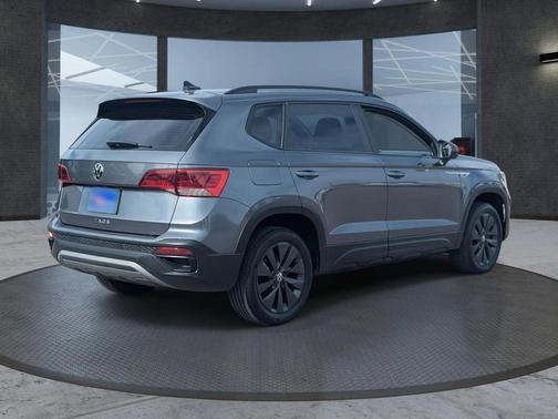 2022 Volkswagen Taos 1.5T S
