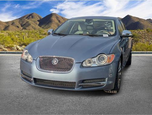2009 Jaguar XF Premium Luxury