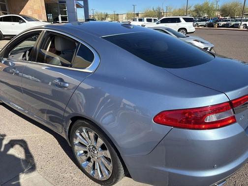 2009 Jaguar XF Premium Luxury