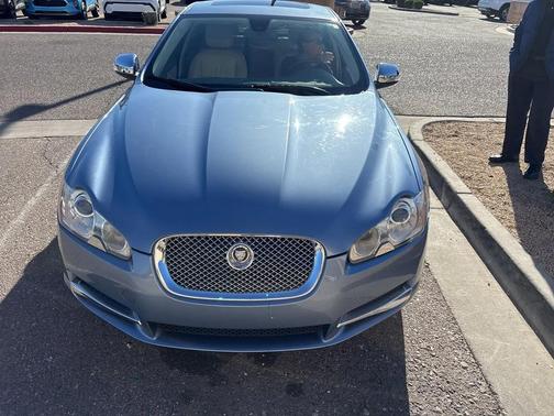 2009 Jaguar XF Premium Luxury