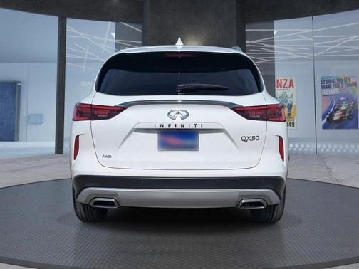 2021 INFINITI QX50 LUXE AWD
