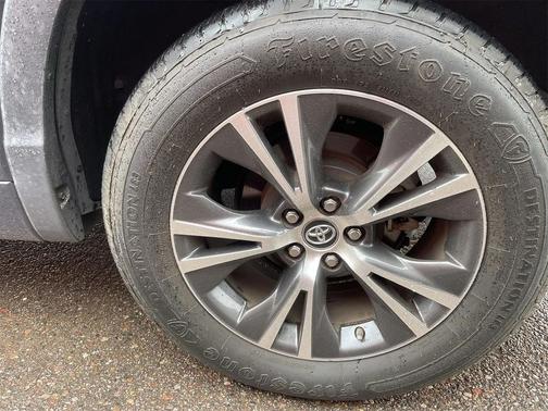 2017 Toyota Highlander LE I4