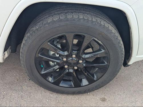 Bright White Clearcoat 2019 Jeep Grand Cherokee Altitude