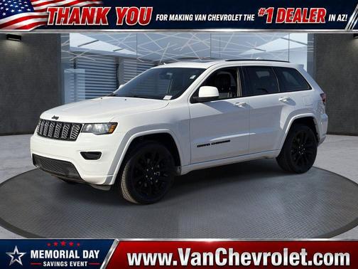 Bright White Clearcoat 2019 Jeep Grand Cherokee Altitude
