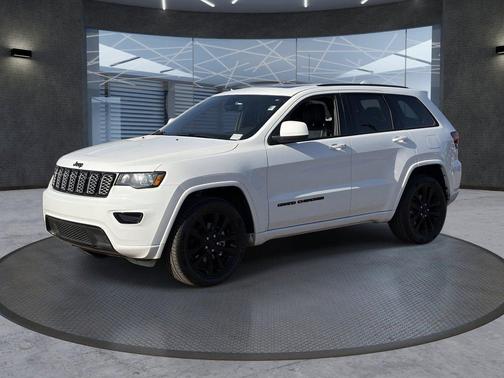 Bright White Clearcoat 2019 Jeep Grand Cherokee Altitude
