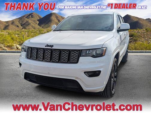 Bright White Clearcoat 2019 Jeep Grand Cherokee Altitude