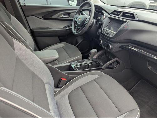 Mosaic Black Metallic 2023 Chevrolet Trailblazer LT