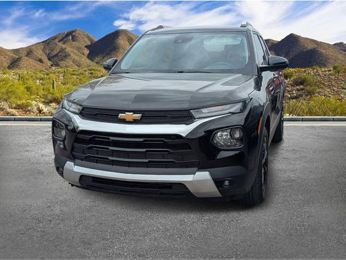 Mosaic Black Metallic 2023 Chevrolet Trailblazer LT