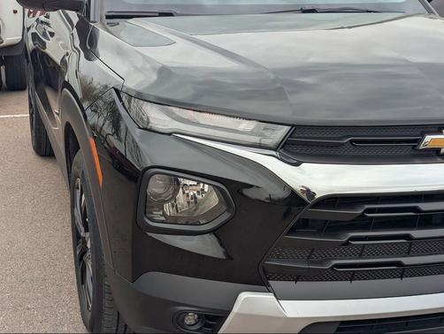 Mosaic Black Metallic 2023 Chevrolet Trailblazer LT