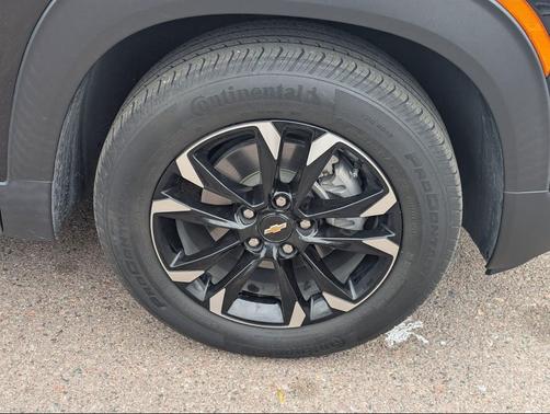 Mosaic Black Metallic 2023 Chevrolet Trailblazer LT