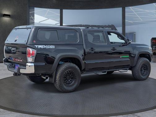 Midnight Black Metallic 2022 Toyota Tacoma TRD Off Road