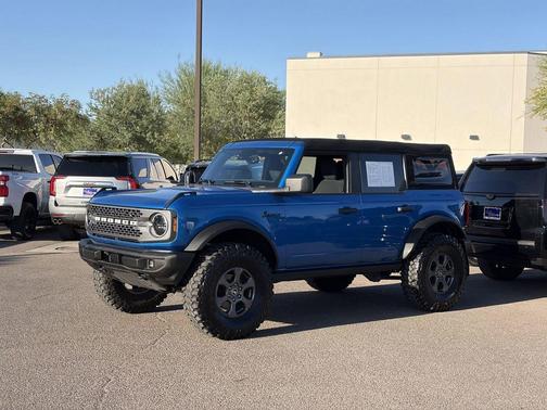Velocity Blue Metallic 2023 Ford Bronco Big Bend