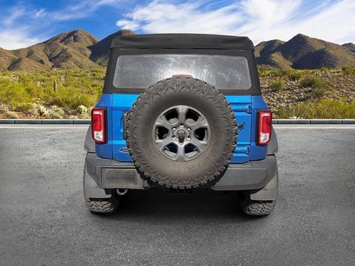Velocity Blue Metallic 2023 Ford Bronco Big Bend