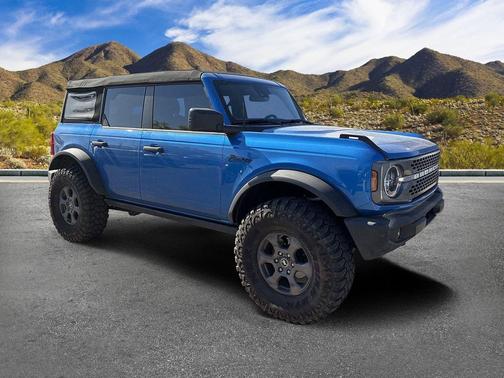 Velocity Blue Metallic 2023 Ford Bronco Big Bend