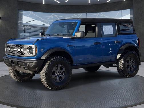 Velocity Blue Metallic 2023 Ford Bronco Big Bend