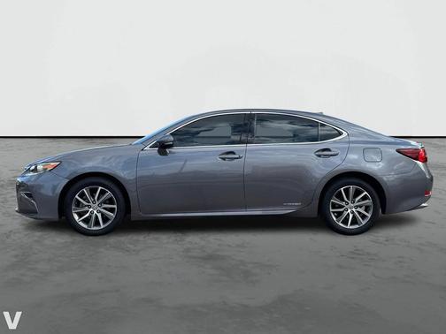 2016 Lexus ES 300h Base