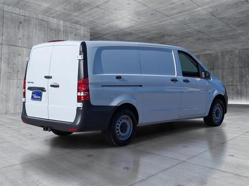 2023 Mercedes-Benz Metris Base
