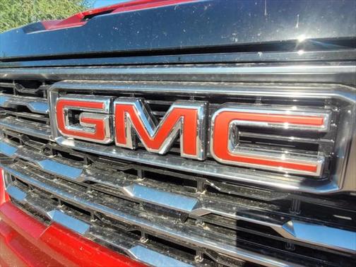 2024 GMC Sierra 2500 AT4