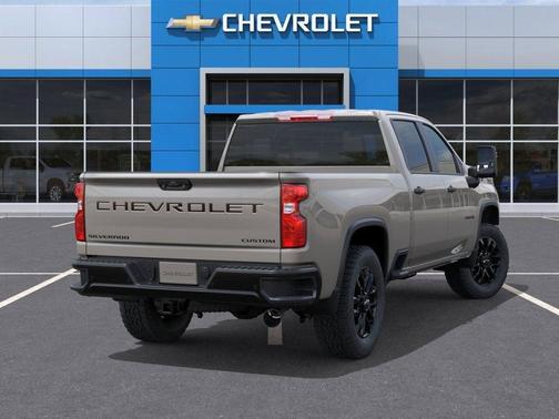 White Sands 2026 Chevrolet Silverado 2500 Custom