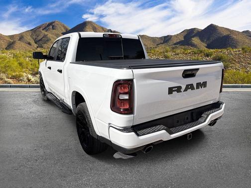 Bright White Clearcoat 2025 RAM 1500 Laramie