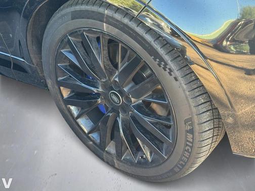 2017 Land Rover Range Rover Sport 5.0L Supercharged SVR