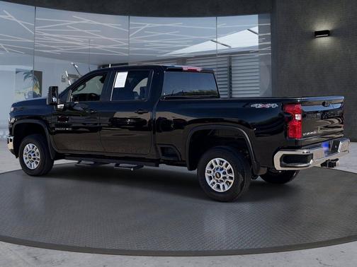 Black 2025 Chevrolet Silverado 2500 LT