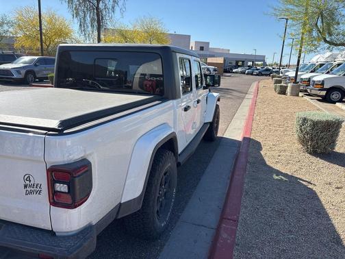 2021 Jeep Gladiator Willys 4x4