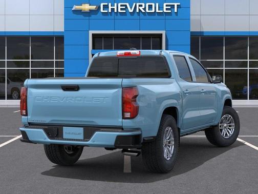 Snowdrift Metallic 2026 Chevrolet Colorado LT