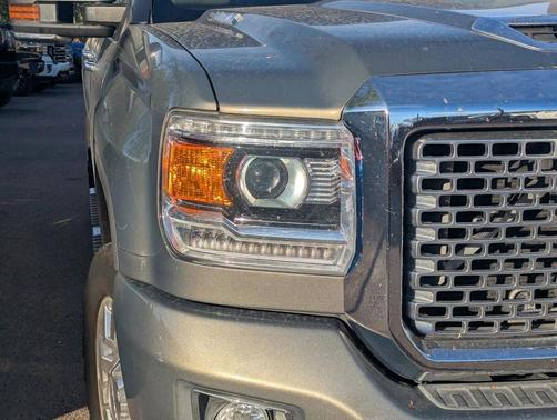 2017 GMC Sierra 2500 Denali