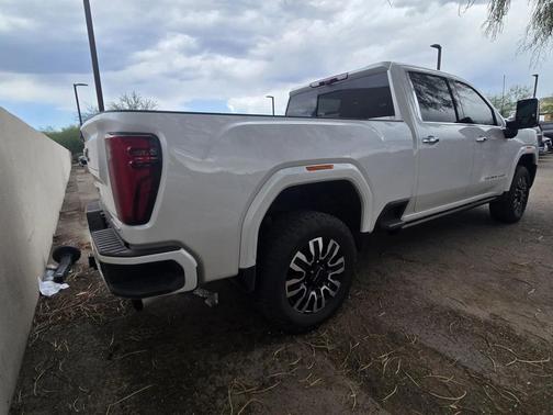 2024 GMC Sierra 2500 Denali Ultimate