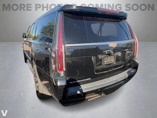 2017 Cadillac Escalade ESV Luxury